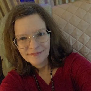 Meet your Posher, Gloria